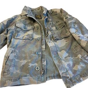 Old navy  Surplus regulation issue A boys camp jacket perfect condition size sm
